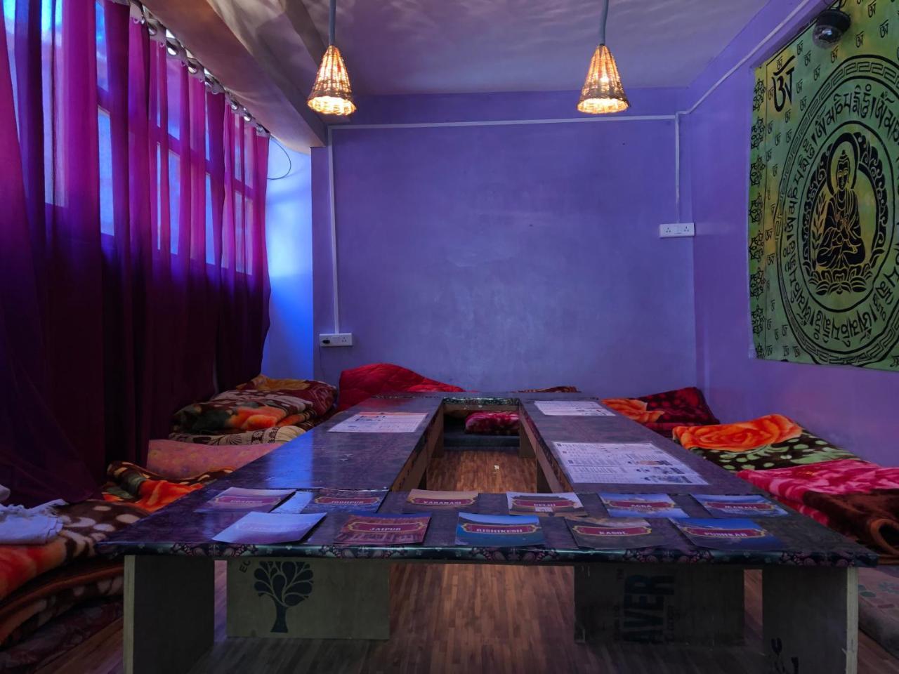 קאסול Hostel Cozy Beds מראה חיצוני תמונה